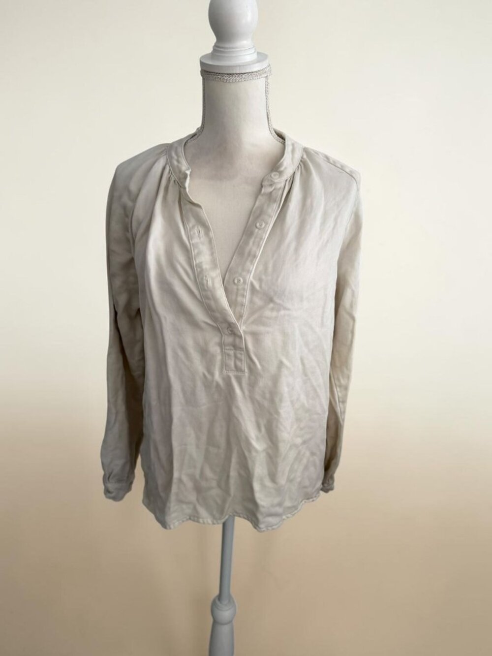 BELLA DAHL White Long Sleeve Button Top Size Small